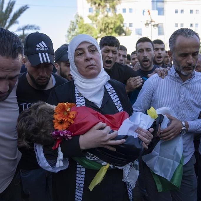 Palestinian toddler shot by Israeli troops in West Bank dies of wounds